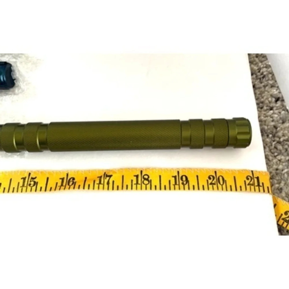 Set of 2 handheld‎ flashlights w/magnetic  tips brown/blue working